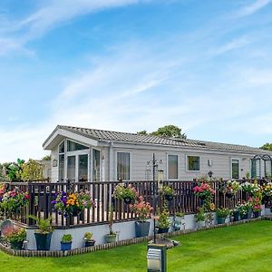 Hotel Cawood Country Park Exterior photo