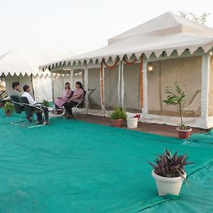 Hotel Kumbh Canvas Tent City Prayagraj Exterior photo