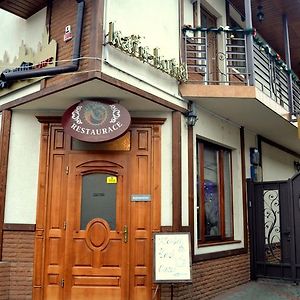 Hotel Zlata Praha Mukačevo Exterior photo