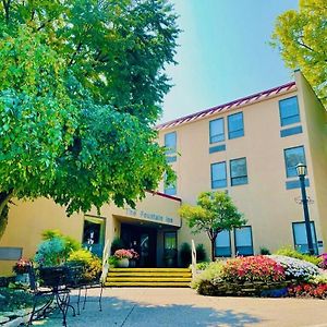 The Fountain Inn Lakeside Marblehead Exterior photo