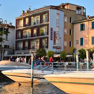 Ambra Hotel - The Only Central Lakeside Hotel In Iseo Exterior photo