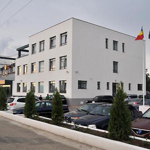 Hotel Emd Bacău Exterior photo