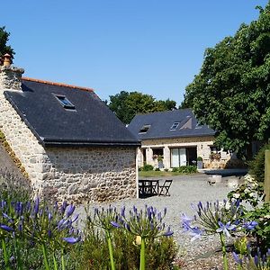 À L'orée Du Bois Bed and Breakfast Pommerit-le-Vicomte Exterior photo