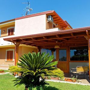 Bed&Breakfast La Villetta Botricello Exterior photo