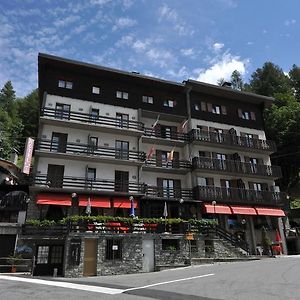 Hotel Etoile De Neige Valtournenche Exterior photo