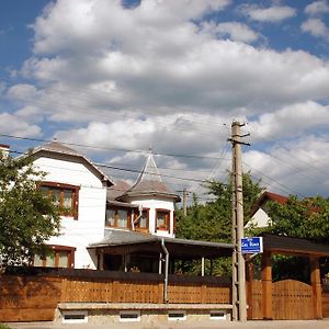 Hotel Pensiunea Casa Bianca - Bucovina Vama  Exterior photo