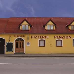 Hotel Penzion Ambrozie Seč Exterior photo