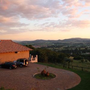 Eagles Nest Estate Guest House Johannesburg Exterior photo