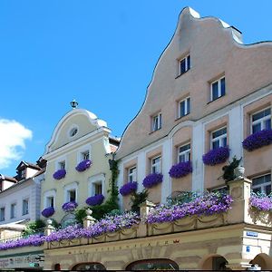 Hotel Orphée - Kleines Haus Ratisbona Exterior photo