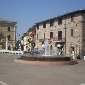 Hotel Piazza degli Angeli Assisi Exterior photo