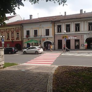 Hotel Penzión a Reštaurácia u Jeleňa Stará ľubovňa Exterior photo