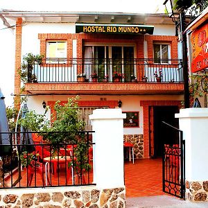 Hotel Hostal Rio Mundo Riópar Exterior photo