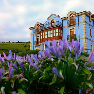 Quinta De Villanueva Colombres Exterior photo