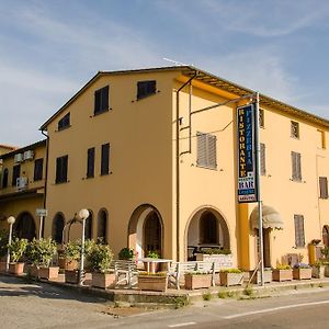 Hotel Il Pozzetto Ravigliano Exterior photo