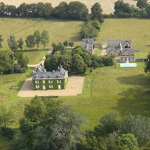 Chateau Des Lutz Bed and Breakfast Daon Exterior photo