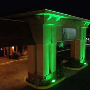 Monroe'S On The Lake Hotel & Banquet Hall Sanford Exterior photo