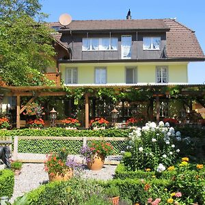 Hotel Wirtshaus Ruetihof Gränichen Exterior photo