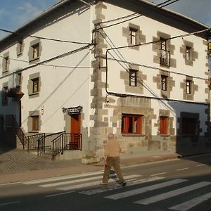 Hotel Hostal Betelu Exterior photo