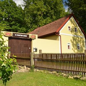 Hotel Pension U Staryho Dubu Jindřichŭv Hradec Exterior photo