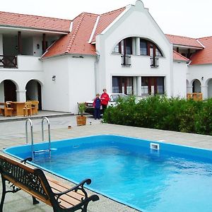 Hotel Szanyi Vendégház Hegykő Exterior photo