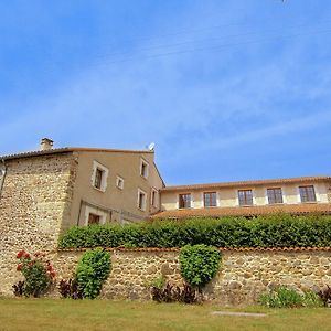 Spacious Holiday Home With Heated Pool Roussines Exterior photo