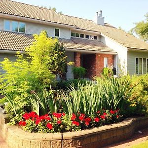 Mcdougall Lane Bed & Breakfast Bed and Breakfast Drumheller Exterior photo