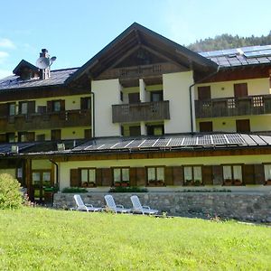 Albergo Nuoitas Forni di Sopra Exterior photo