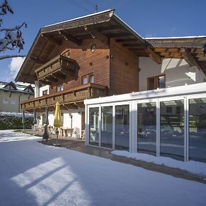 Hotel Pension Brixana Brixen im Thale Exterior photo