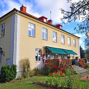 Pensionat Praestgarden Bed and Breakfast Töreboda Exterior photo