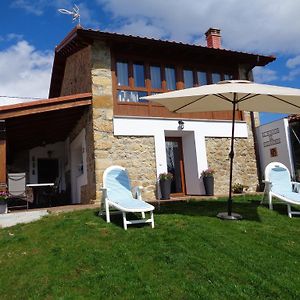 Casa Rural El Mirador De Villaverde Mestas De Con Exterior photo