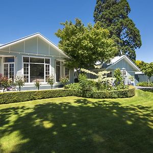 Botanica Marlborough Bed and Breakfast Blenheim Exterior photo