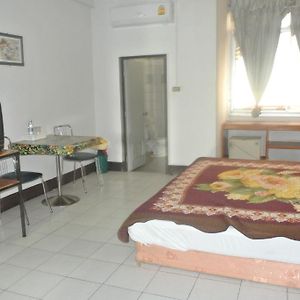 Hotel Mono Place Udon Thani Room photo