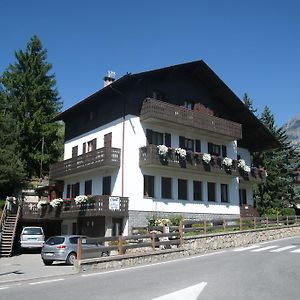 Hotel Chalet dell'Ermellino Bormio Exterior photo