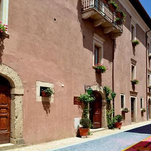 Hotel Alle Vecchie Arcate Pescasseroli Exterior photo