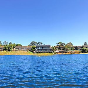 Hotel Pine Lake Marina Sedgefield Exterior photo