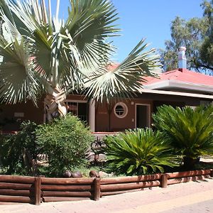 De Vagebond Hotel-Pension Windhoek Exterior photo