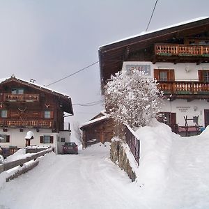 Hotel Gaestehaus Bichl Umhausen Exterior photo