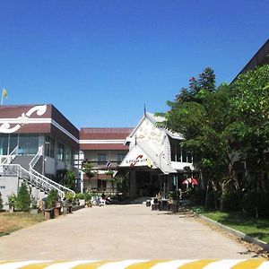 Hotel Thatphanom Place Exterior photo