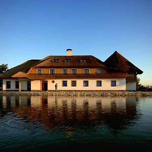 Hotel Penzion Eko Park Piestany Exterior photo