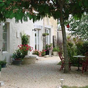 La Clef Des Champs Bed and Breakfast Saint-Mard  Exterior photo