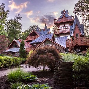 Hotel Landoll's Mohican Castle Loudonville Exterior photo