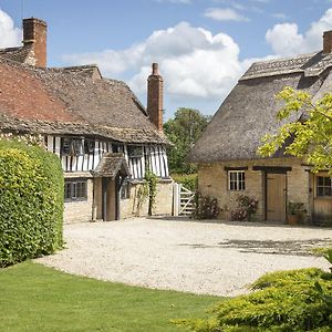 The Old Manor House Bed and Breakfast Halford  Exterior photo