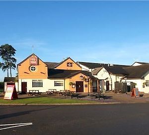 Hotel Charnwood Arms Coalville Exterior photo