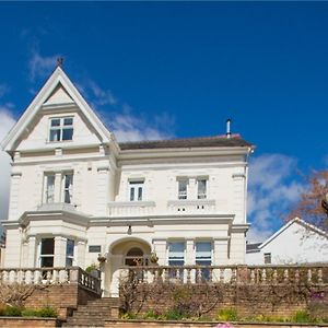 Hotel James' Place At Brynawel Merthyr Tydfil Exterior photo