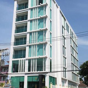 Hotel Phuglong Phayao Exterior photo