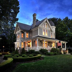 The Historic Morris Harvey House Bed and Breakfast Fayetteville Exterior photo