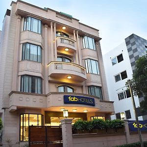 Fabhotel Check'In By Oran Cp Nuova Delhi Exterior photo