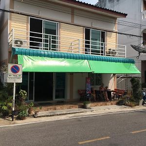 Hotel Y&N House Prachuap Khiri Khan Exterior photo