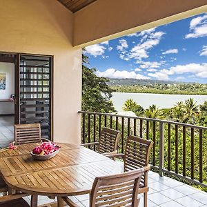 Poppy'S On The Lagoon Aparthotel Port Vila Exterior photo