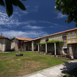 Hotel Rectoral De Castillon Pantón Exterior photo